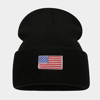 En stock drapeau américain des États-Unis bonnets patriotiques brodés bonnet en tricot à revers bonnet plié pour la plage et les voyages