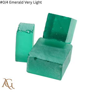 Nano Lab Grown Rough # 0/4 Émeraude, couleur vert bleu très clair, pierre précieuse synthétique, taillée, simulée, créée en laboratoire, Nanosital - Product Image 3