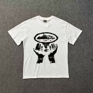 Camiseta de Manga Corta Corteiz Devil's Island Phantom con Estampado de Palmeras, Holgada, de Algodón, Estilo Urbano y Moderno - Product Image 1