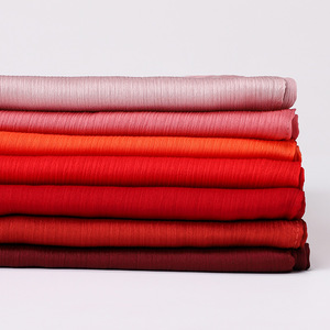 Nouveau Design Vente en Gros Hijab Musulman en Crêpe de Soie Plissé pour Femmes Musulmanes, Écharpes Ethniques Ondulées et Châles - Product Image 5
