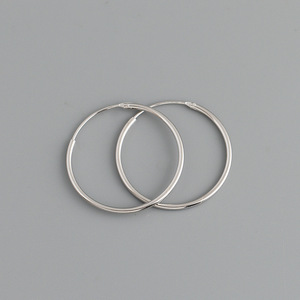 Commercio all'ingrosso di moda <span class=keywords><strong>925</strong></span> <span class=keywords><strong>argento</strong></span> Sterling rotondo 12mm 22mm 28 mm <span class=keywords><strong>argento</strong></span> placcato oro placcato <span class=keywords><strong>cerchio</strong></span> placcato Plain <span class=keywords><strong>orecchini</strong></span> a <span class=keywords><strong>cerchio</strong></span> per le donne - Product Image 5