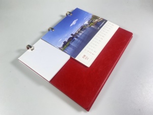 2025 & 2026 cá nhân thời gian tổ chức tùy chỉnh in gấp giấy bàn lịch & dính Lưu ý pad Máy tính để bàn bảng Túi lịch - Product Image 5