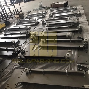 Sistema di parcheggio a quattro montanti per <span class=keywords><strong>Auto</strong></span> con sollevamento triplo Stacker per <span class=keywords><strong>Auto</strong></span> sollevatore per <span class=keywords><strong>Auto</strong></span> - Product Image 6