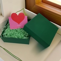 Scatola regalo rigida personalizzata con logo per prodotti skincare, verde smeraldo
