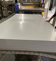 Échantillon gratuit 1/2 panneau de mousse PVC 1220mm * 2440mm avec service de traitement de coupe personnalisé