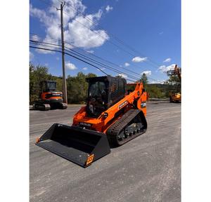 Nouvelle puissante chargeuse compacte sur chenilles hydraulique DEVELON DTL35 de 5,7 tonnes pour le dragage de rivières et les projets de drainage des marais - Product Image 4