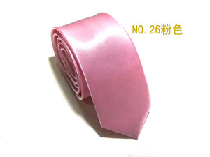 Cravate promotionnelle personnalisée pour homme, style professionnel, en soie brillante unie, avec logo CMYK/broderie, faite à la main et abordable - Product Image 6