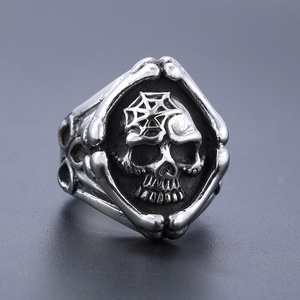 Anillo de calavera gótica de acero inoxidable, joyería de motorista Punk para hombres, banda de cabeza de muerte Vintage, anillo llamativo vanguardista - Product Image 1