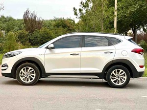 Hyundai Tucson <span class=keywords><strong>2018</strong></span> 1.6T GLS Smart Edition LHD Essence Voiture d'occasion Automatique Traction avant SUV - Product Image 6