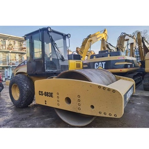 Rouleau compresseur CAT Caterpillar CS683E d'<span class=keywords><strong>occasion</strong></span> à prix réduit, original du Japon, rouleau CAT CS683E d'<span class=keywords><strong>occasion</strong></span> à Shanghai - Product Image 5