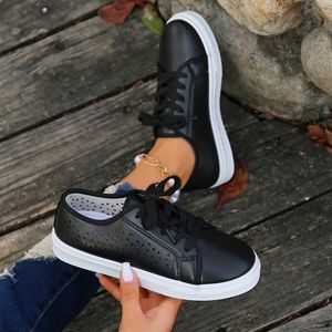 Nuova fabbrica all'ingrosso di pizzo cavo tinta unita piccole <span class=keywords><strong>scarpe</strong></span> da <span class=keywords><strong>donna</strong></span> sportive Casual traspiranti bianche - Product Image 4