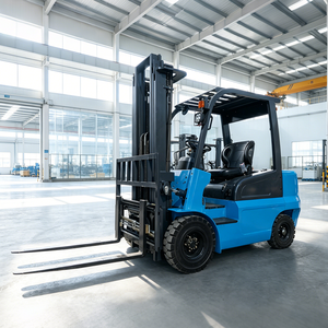 Chariot élévateur à conducteur assis avec capacité de 1,5 tonne et 2 places - Product Image 2