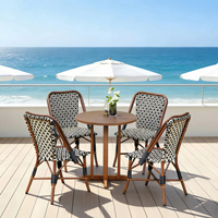 Ensemble de salle à manger d'extérieur haut de gamme en cinq pièces, table et chaises de bistrot français avec sièges en rotin PE résistant aux intempéries pour la maison, le jardin, le balcon