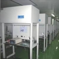 Banc de travail à flux laminaire conforme aux normes GMP avec filtre HEPA, flux d'air vertical et horizontal pour laboratoires, industries pharmaceutiques et salles blanches électroniques