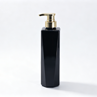Bouteille pompe PET 550 ml avec tête de pompe dorée, contenant élégant et angulaire pour shampoing et gel douche, emballage personnalisé OEM
