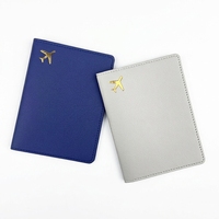 Porte-passeport personnalisé en cuir PU Zonyin avec motif avion en feuille d'or, étui de voyage unisexe multicolore