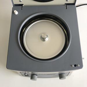 Centrifugeuse à microhématocrite haute vitesse Medco SH120 pour usage en laboratoire, 12000 tr/min, contrôle par minuterie - Product Image 2