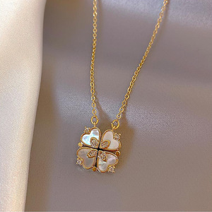 Collar de corazón de trébol personalizado para mujer, colgante de acero inoxidable chapado en oro, hoja de diamante, cuatro corazones de amor, superventas - Product Image 2