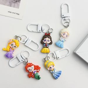 Porte-clés léger <span class=keywords><strong>en</strong></span> plastique motif <span class=keywords><strong>sirène</strong></span> de dessin animé, neige et glace, mignon pour <span class=keywords><strong>petite</strong></span> fille, idéal pour sac d'écolière, sac à cœur pour fille, cadeau pour meilleure amie - Product Image 2