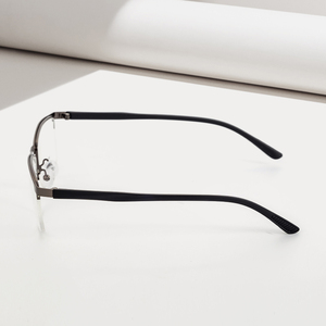 Nouveau modèle de <span class=keywords><strong>lunettes</strong></span> à monture optique en métal tendance <span class=keywords><strong>Lunettes</strong></span> à coussinet nasal en silicone pour hommes - Product Image 4