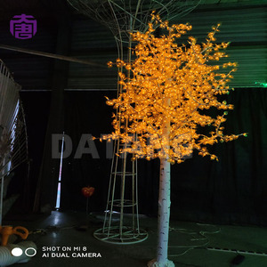 Lumière LED d'extérieur imperméable en forme de bouleau, décorative et douce pour aménagement paysager de jardin, pelouse et rue, en vente - Product Image 4