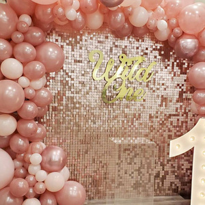 Fondo de Pared con Lentejuelas Brillantes Color Champán con Rejilla Transparente, Fondo Premium para Fotomatón para Decoración de Bodas y Fiestas - Product Image 1