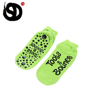 Chaussettes de sport pour trampoline d'intérieur, antidérapantes, avec grip, en coton 100%, designs personnalisés, OEM - Product Image 6