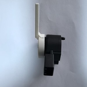 Interruptor de luz de freno Chevrolet Cruze 13579088, pieza de repuesto para reparar y reemplazar - Product Image 3