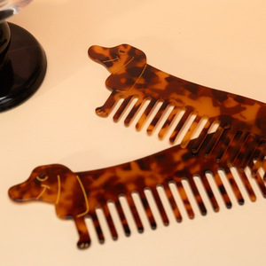 Peine de pelo de acetato con forma de perro Dachshund, de dientes anchos, portátil, antiestático, para peinado de animales, para mujer - Product Image 2