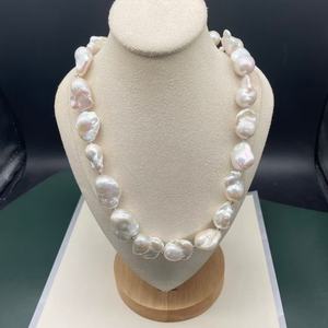 विंटेज सुरुचिपूर्ण बारोक 12-13 मिमी ताजे पानी के मोती पेलेंट हार सोने-प्लेटेड लिंक महिलाओं के उपहार तितली आकार हीरा - Product Image 1