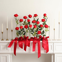 Großhandel Rote Künstliche Blumen Seidenrosen für Hochzeitsdekoration Valentinstag Party Künstliche Pflanzen-Dekorationen