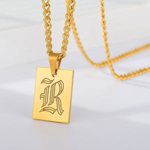 Collar con alfabeto inicial chapado en oro personalizado para hombre y mujer, letra grabada en inglés antiguo, collar con placa de acero inoxidable de 18k - Product Image 4