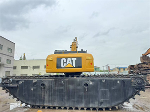รถขุดสะเทินน้ำสะเทินบก CAT 330D มือสอง แขนยาว 18 เมตร 270 แรงม้า เครื่องยนต์ CAT C9 พร้อมทุ่นลอยน้ำ สำหรับขุดลอกในพื้นที่ลุ่มน้ำ มีสินค้าในสต็อก - Product Image 2