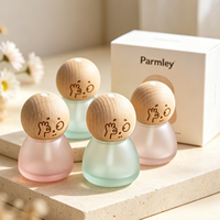 Nouvel Arrivage – Bouteille Diffuseur de Parfum en Verre Dépoli Unique de 8 ml avec Bouchon en Bois Gravé pour Voiture et Maison