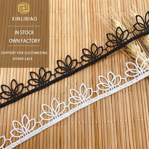 Tela de encaje bordado Soluble en agua de poliéster 100% con decoración de lentejuelas de flores de estilo Nigeriano para zapatos, bolsos, vestidos, costura - Product Image 1