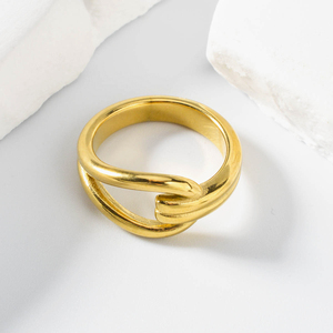 Bagues ou alliances tendance et simples en acier inoxydable plaqué or 18 carats pour femmes - Product Image 3
