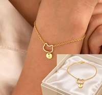 Bracelet personnalisé en acier inoxydable avec contour de chat et initiale, breloque disque lettre sur mesure, chaîne délicate, cadeau personnalisé pour femme
