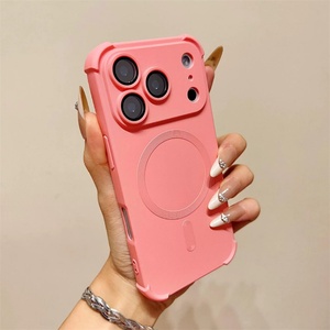 Funda Magnética Mate de TPU con Protección en las Cuatro Esquinas para iPhone 16 Pro Max, con Protector de Lente de Cámara - Product Image 6
