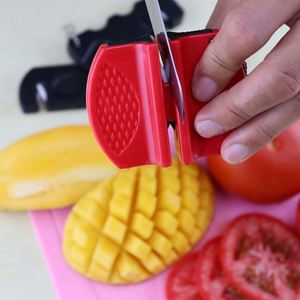 Aiguiseur de couteau portable mini pour fruits, design papillon, outil d'affûtage de couteau portable pour l'extérieur - Product Image 4
