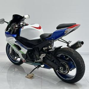<span class=keywords><strong>Suzuki</strong></span> <span class=keywords><strong>GSX</strong></span>-R1000: Moto Sportiva Pura con DNA da Corsa, Usata, per Crociere - Product Image 5
