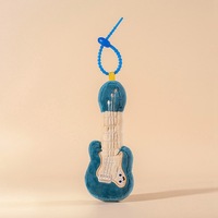 Op maat gemaakte & groothandel creatieve pluche muziekinstrumenten, fruit, groenten, dierenhangers poppen