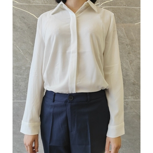 เสื้อเชิ้ตผ้าไหมแขนยาวคอวีสำหรับผู้หญิง สไตล์ลำลองแบบมืออาชีพ กระดุมซ่อน แฟชั่นฤดูร้อน - Product Image 2