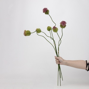 Ramo de Flores Artificiales de Alta Calidad, Hecho a Mano, con 2 Cabezas de Ajo, Ramas de Hojas de Plástico Suave, Mini Bayas para Boda - Product Image 2