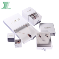 Boîte en carton personnalisée avec logo imprimé, boîte de luxe pour bracelet, bague, boucles d'oreilles, collier, emballage cadeau, boîte à bijoux
