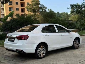 Venta al por Mayor del Emgrand EV450 Edition 2018, Auto Eléctrico con Volante a la Izquierda, 5 Plazas, 600 km de Autonomía, Solo $4200 Precio FCA - Product Image 2