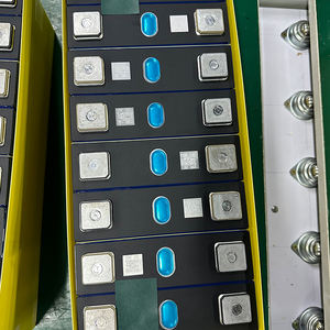 بطارية عالية السعة مثبتة على رف Durabl بطارية ليثيوم بجهد 200Ah لنظام الطاقة الشمسية المنزلي 10.24 كيلو وات - Product Image 2