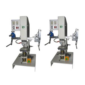 Presse à chaud semi-automatique de précision hautement populaire pour l'impression pneumatique d'étiquettes en papier et de vêtements - Product Image 5