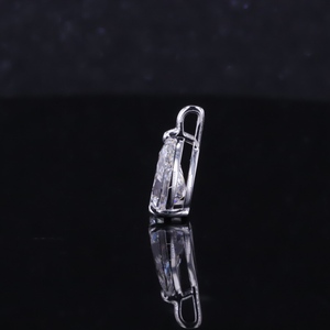 Pendentif en or 10 carats StarsGem avec diamant de 2 carats D VS1 taille poire et diamant de laboratoire certifié IGI - Product Image 3