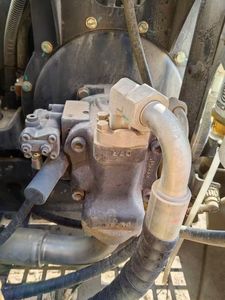 High Efficiency Shantui <b>Mini</b> Digger SE60 6Ton Crawler Excavator SE60 Good Condition Second-<b>Hand</b> Including Motor Engine for sale - Product Image 6