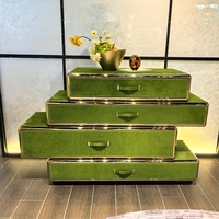 Meuble de rangement de luxe italien en cuir et crin de cheval, design moderne, avec tiroirs métalliques, pour chambre d'hôtel